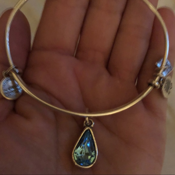 Bundle of three Alex and Ani bracelets - Picture 4 of 4